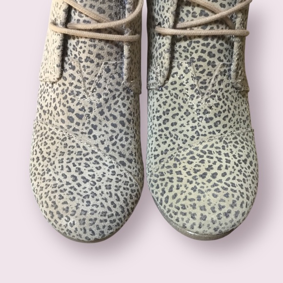 NEW TOMS Cheetah Print Ankle Bootie - Picture 11 of 14